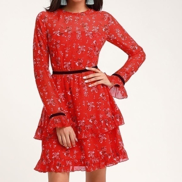 Dresses & Skirts - Lulu’s Floral to See Red Floral Print Long Sleeve Mini Dress
